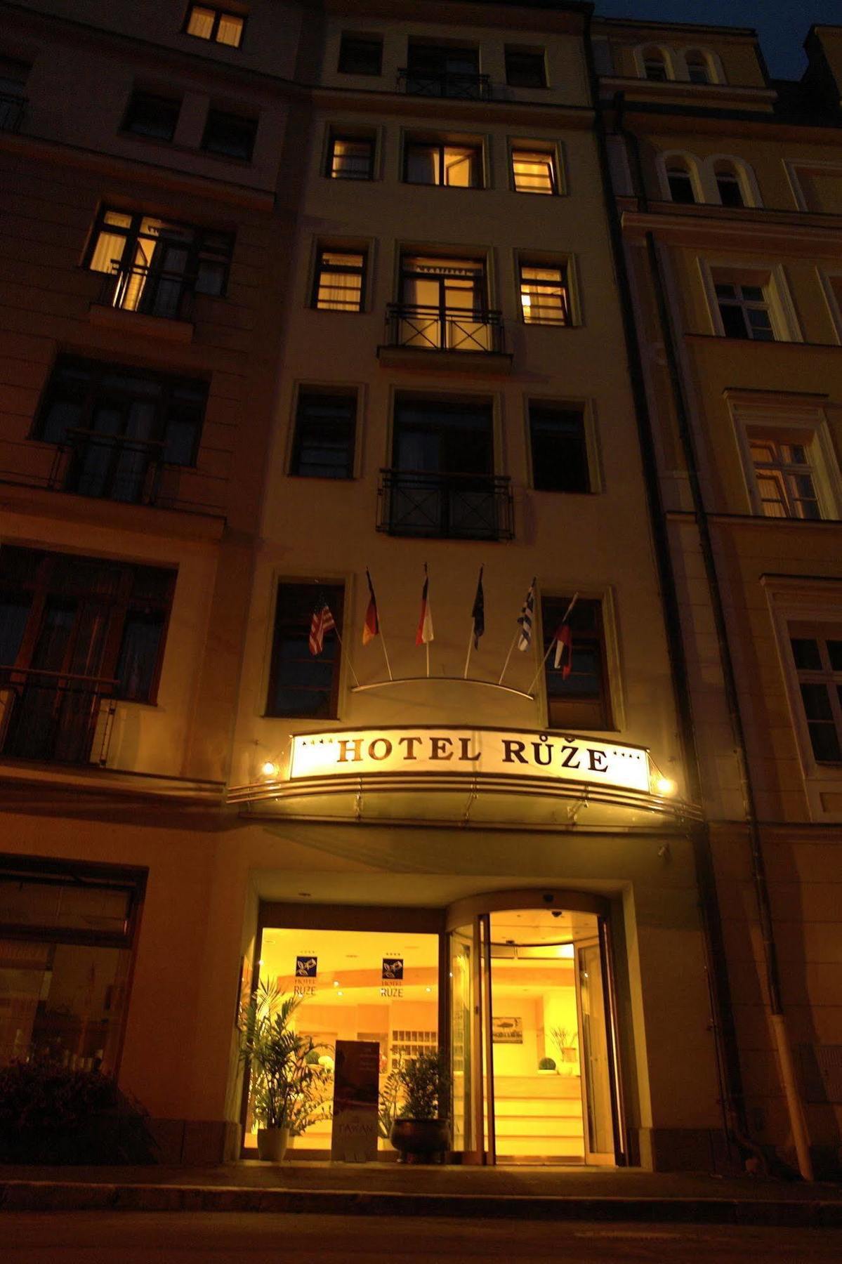 Hotel Ruze Карловы Вары Экстерьер фото
